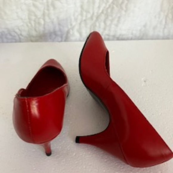 Francine red leather shoes size 51/2 - Picture 3 of 5